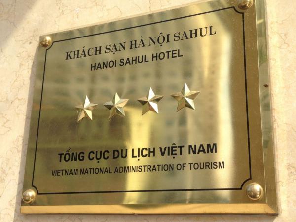 Gia công logo - biển hiệu inox ăn mòn sơn màu giá rẻ tại Hà Nội