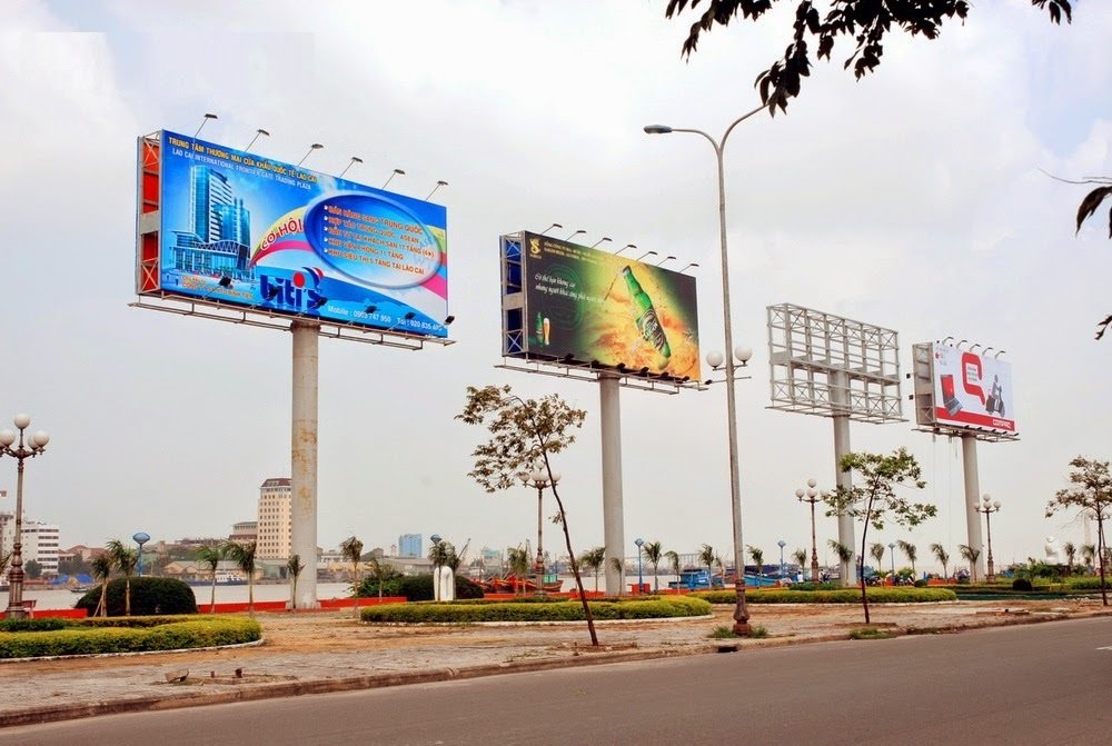in bạt quảng cáo ngoài trời